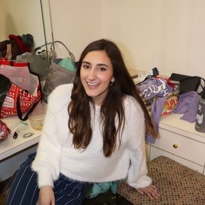 Meet your Posher, Ava